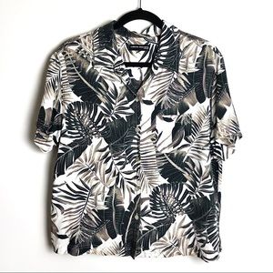 Valerie Stevens Dark Green & White Hawaiian Shirt
